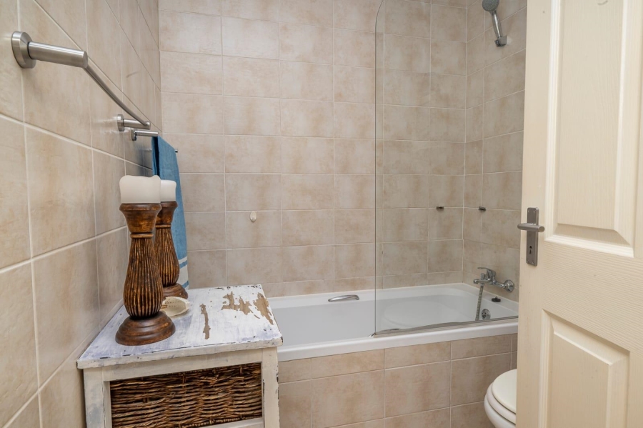 2 Bedroom Property for Sale in Brackenfell South Western Cape